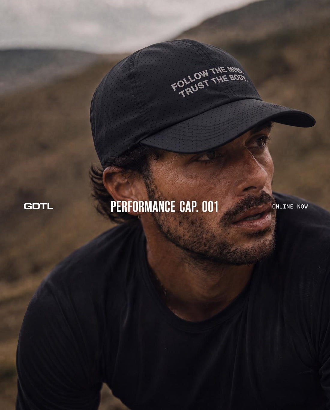 001 Performance Cap indossato in montagna
