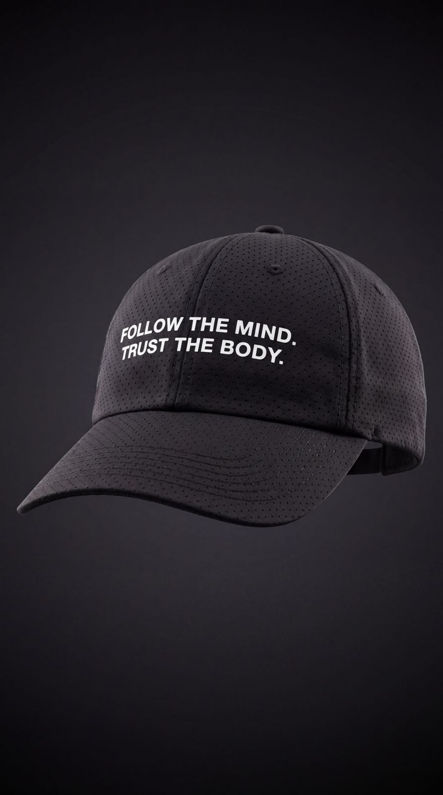 001 Performance Cap, fronte, con la stampa Follow the mind Trust the body